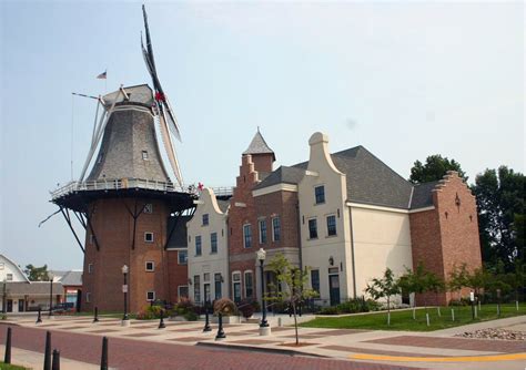 Dutch Windmill in Pella, Iowa | Dutch windmills, Pella, Windmill