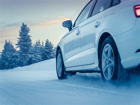 Best Cars for Driving in Snow: The Top 10 List