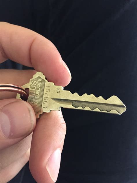 Never seen a key like this before, two rows of bitting? : r/lockpicking