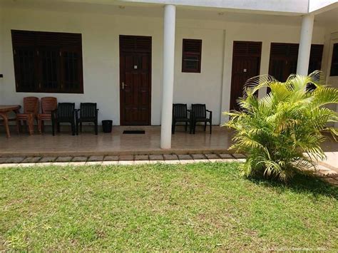 Serviced Guest Houses in Kataragama - Lake View Sandaresa