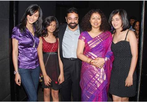 Watch Your Favorite: Tamil Actor Kamal Haasan Family Photos