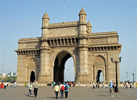 GATEWAY OF INDIA MUMBAI'S MOST FAMOUS MONUMENT | MUMBAI INDIA ~ SOUTH INDIA TOURISM