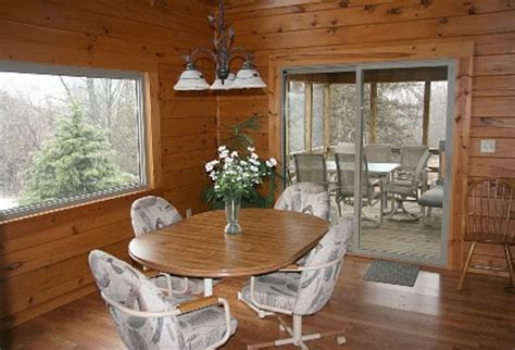 Perfect Luxury Log cabin! 5m walk to the Lake. - Houses for Rent in ...