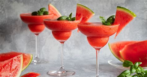 20 Easy Alcoholic Slushies for Summer Parties - Insanely Good