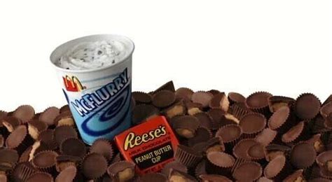 McDonald's: Reese's McFlurry | Fast food menu, Food, Fast food items