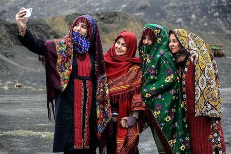 Iranian nomads | surfingpersia.com Traditional Iranian Clothing, Traditional Dresses, Iranian ...