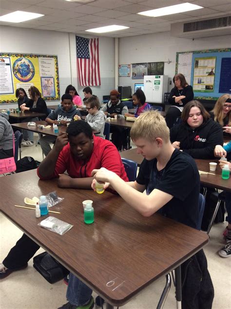 Talking Taylor Schools: HOOVER MIDDLE SCHOOL students experience chemistry