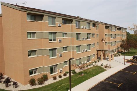 Ridgewood Apartments - Northcentral