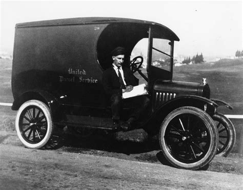 These Old School Photos Show The Evolution Of UPS' Big Brown Delivery Fleet | HuffPost