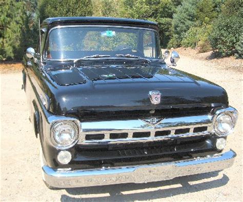 1957 ford f100 custom cab,short bed fleetside