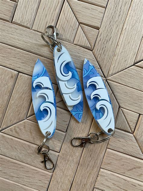 Surfboard Keychain – Wild Wood Creative