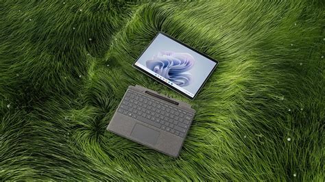 Microsoft Surface Pro 9 5G Review | GadgetAny