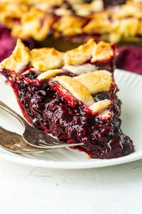 Blackberry Marionberry Pie - Oh Sweet Basil