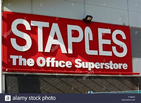 Office Supplies Store Stock Photos & Office Supplies Store Stock Images ...