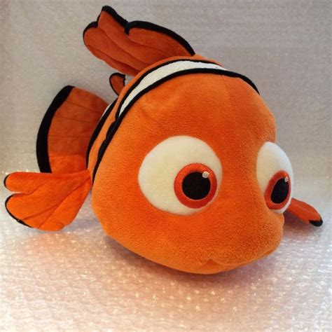 Disney Store Finding Nemo Large 43cm Soft Plush Toy - Nemo | Disney finding nemo, Soft plush ...