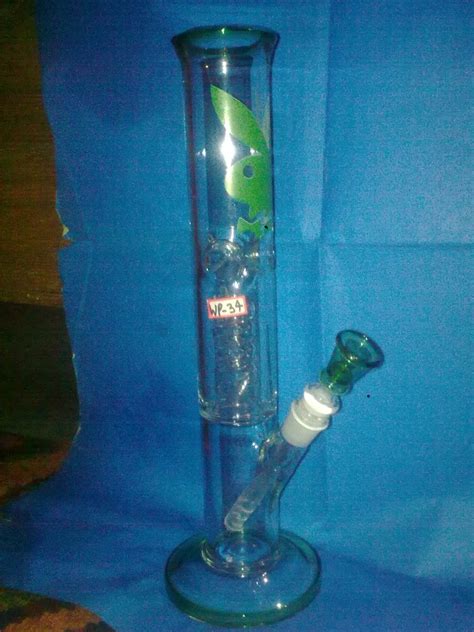 Glass Smoking Bongs at best price in Delhi by Aura International | ID: 6980119155