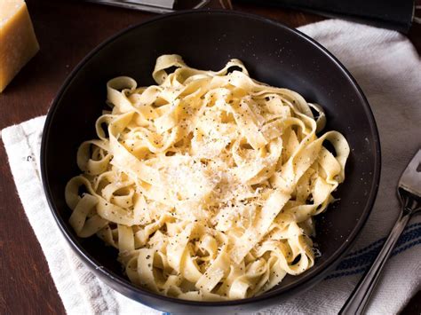 Homemade Egg Pasta Recipe and Nutrition - Eat This Much