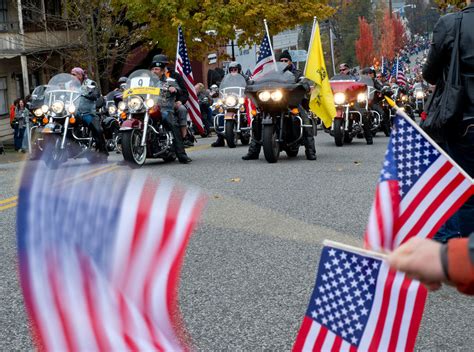 Robin Loznak Photography: Roseburg Veterans Day Parade