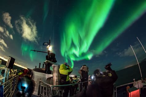 When is the best time to see the Northern Lights in Reykjavik