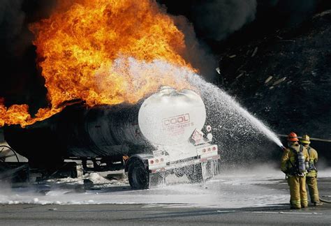 100 burnt to death after oil tanker catches fire in Pakistan