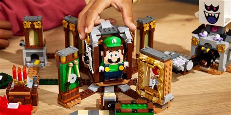 Luigi’s Mansion LEGO Sets Revealed in Spooky Images, Luigi Isn't ...