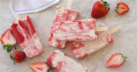 Strawberry Shortcake Popsicle Recipe | HungryForever