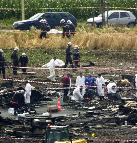 25 Images of the Disastrous Concorde Crash of 2000 | Concorde, Air france flight 4590, Disastrous