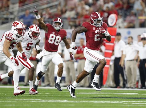 Alabama's Derrick Henry earns FWAA Offensive Player of the Week honor