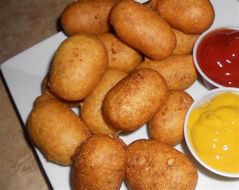 Mommy's Kitchen Creations: Mini Corn Dogs