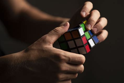 El cubo Rubik, afición al alza con récord de torneos en España - AGENCY EFE