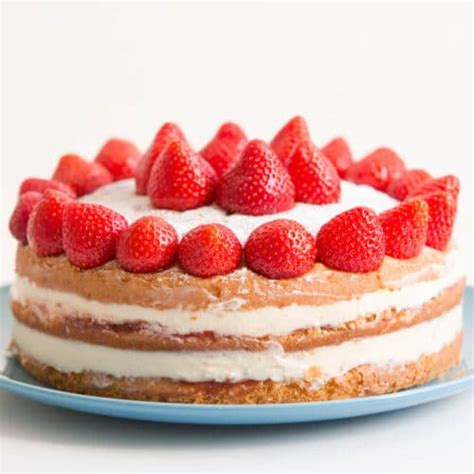 Pioneer Woman Strawberry Cake | Food14