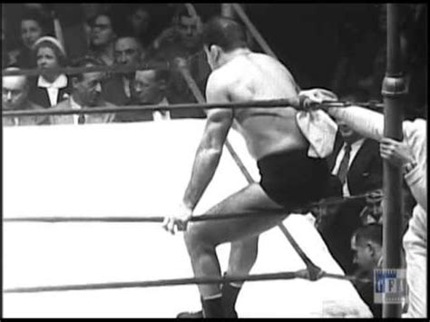 Lou Thesz vs. Verne Gagne - YouTube