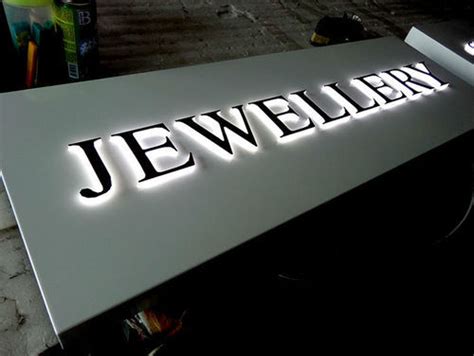 Acrylic LED Sign Board at Best Price in Ranchi - ID: 3183733 | Admax Graphic (Bee Twoo ...