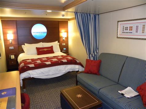 Photo Tour of the Disney Dream Cruise Cabins and Suites