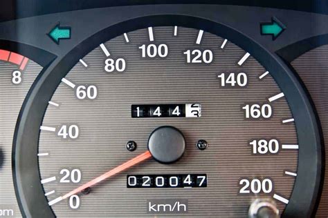 How To Read An Odometer [A Complete Guide]