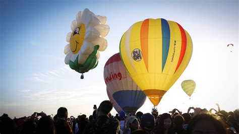 Hot Air Balloon Fiesta / Clark Pampanga, Philippines / Everything that flies! A yearly ...