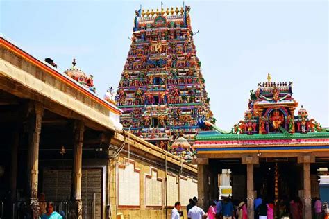 Madras High Court bans use of mobile phones inside temples across Tamil ...