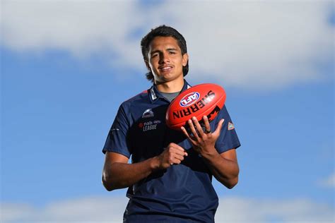 Jamarra Ugle-Hagan goes to Western Bulldogs with pick one of 2020 AFL Draft - ABC News