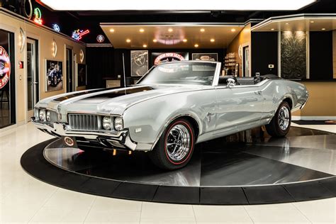 1969 Oldsmobile Cutlass | Classic Cars for Sale Michigan: Muscle & Old Cars | Vanguard Motor Sales