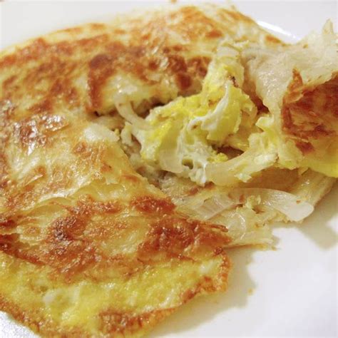 Roti Prata with eggs and onions | Foodilicious Singapore | Pinterest | Onions, Egg and Snacks