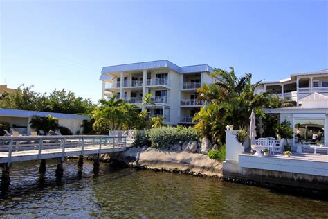 Key West Properties: Key West Waterfront Condo - 833 Eisenhower Drive #203