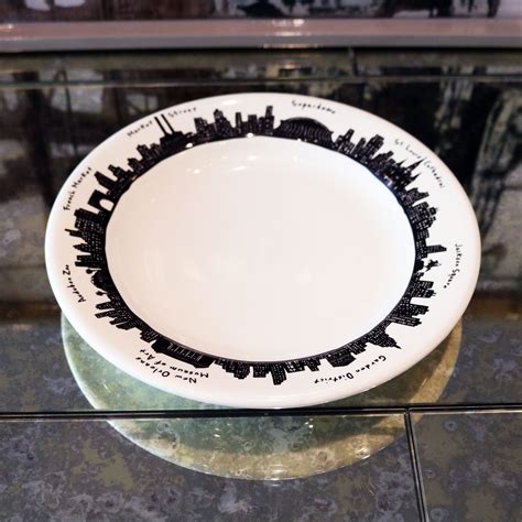 New Orleans Skyline Collection Dinnerware | New Orleans Museum of Art