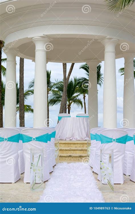 Tropical Wedding on Caribbean Beach Stock Image - Image of chairs ...