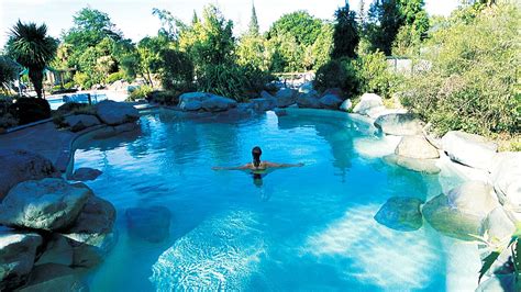 Hanmer Springs Hot Pools & Jet Boat Full-Day Tour