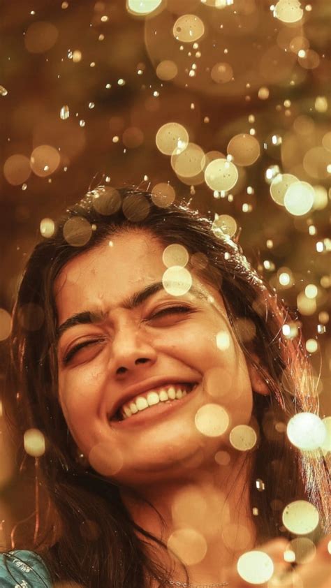 Rashmika Mandanna Smile Hd iPhone Wallpapers - Wallpaper Cave