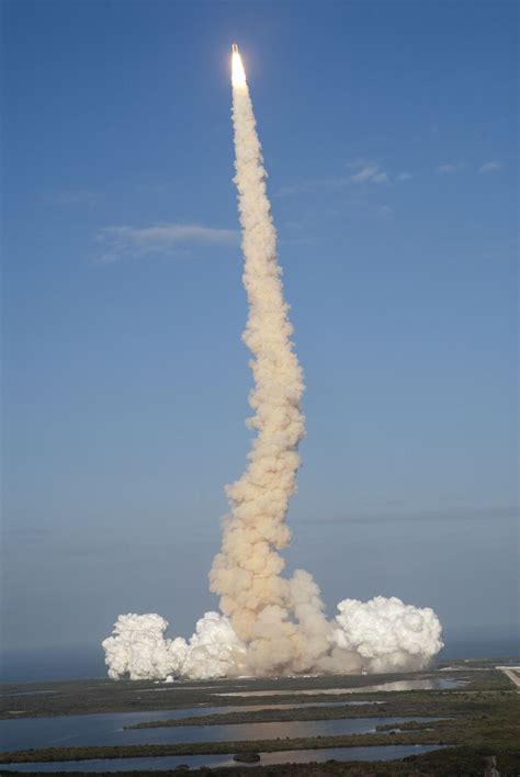 File:Space Shuttle Discovery launch on STS-133 from VAB roof.jpg - Wikimedia Commons