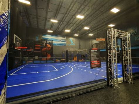 SKY ZONE TRAMPOLINE PARK - Updated September 2024 - 12 Photos & 14 ...