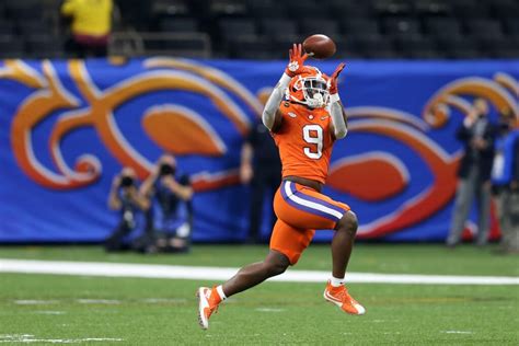 Travis Etienne's hybrid role increases value of Jaguars' 1st-round pick ...