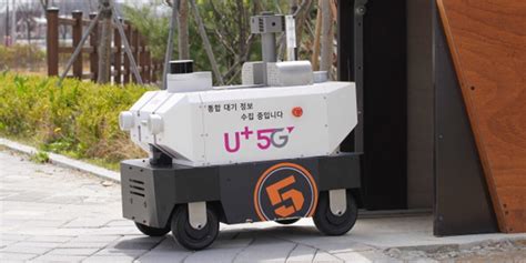 LG Uplus Introduces 5G Self-Driving Air Quality-Monitoring Robot