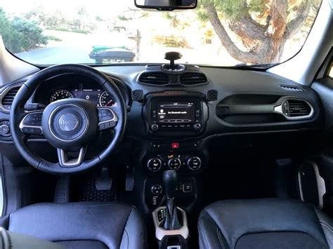 2017 Jeep Renegade - Interior Pictures - CarGurus